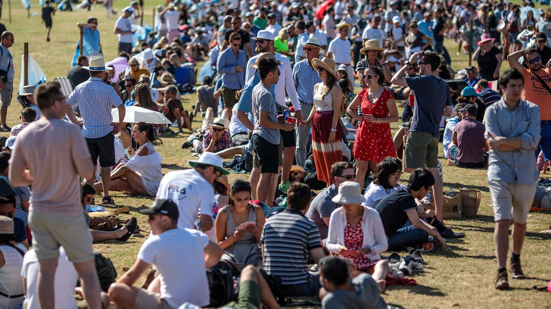 洛夫頓砍下30分11個籃板8次助攻 血布也不甘示弱貢獻22分7個籃板8次助攻 李弘權再添21分11個籃板 上海隊如虎添翼大勝浙江隊結束五連敗.