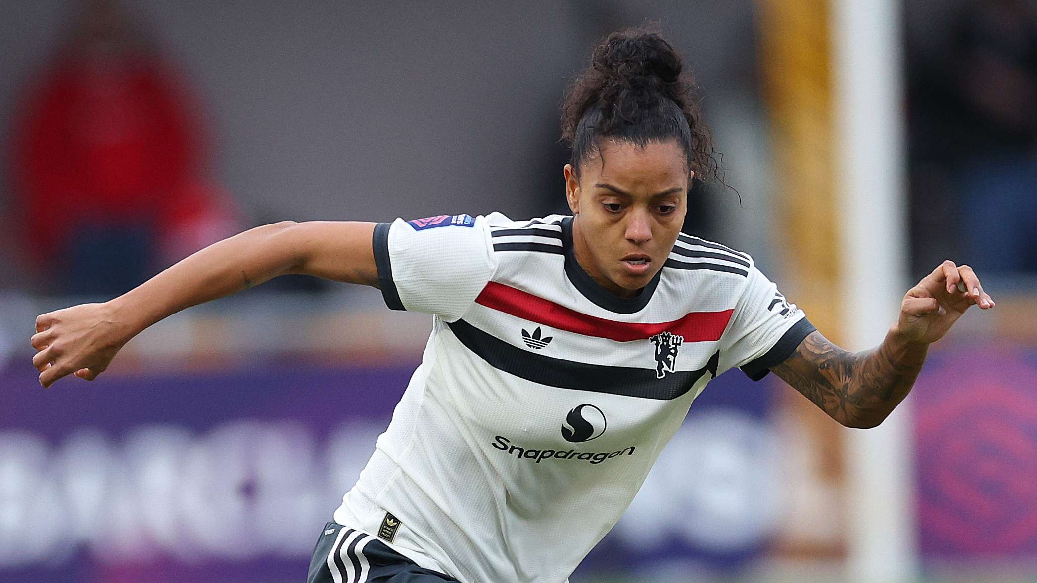 歐洲杯E組第2輪瑞典1-0斯洛伐克 福斯貝裏點射伊薩克失良機.